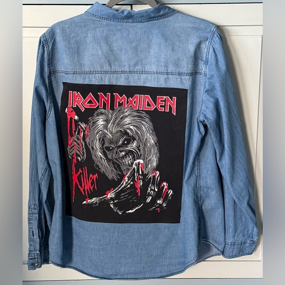Upcycled IRON MAIDEN Red & Black Graphic Tee On TORRID Size 0 Denim Shirt OOAK - Picture 2 of 7